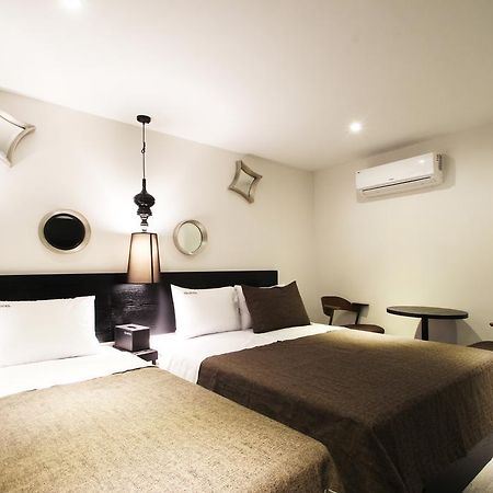 17Th Hotel Yeonje Екстериор снимка